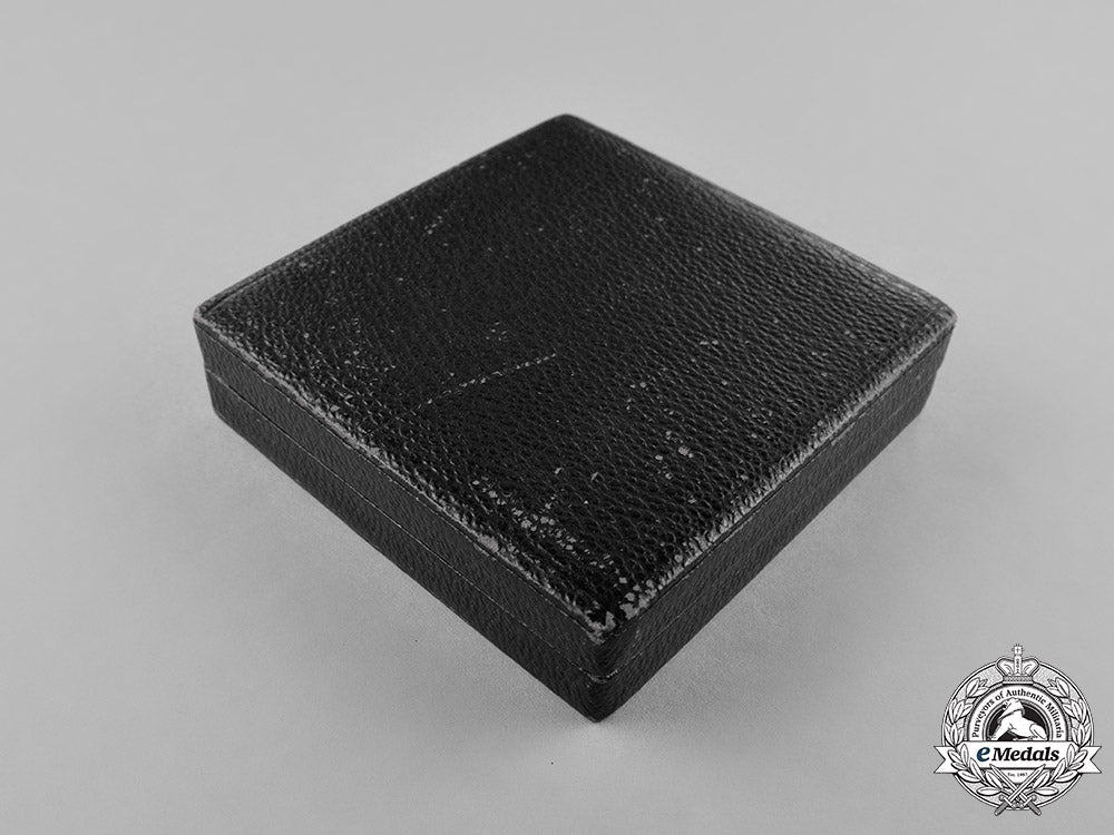germany,_wehrmacht._an_iron_cross1939,_i_class_in_case_by_otto_schickle_c18-036291