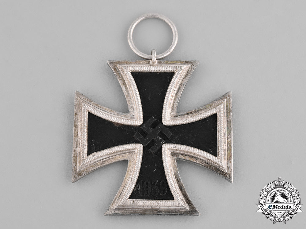 germany,_wehrmacht._a1939_iron_cross_second_class_c18-036358
