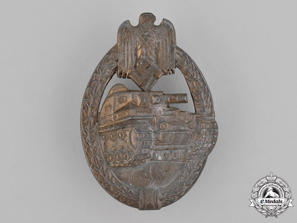 germany,_wehrmacht._a_panzer_assault_badge,_bronze_grade_c18-036377