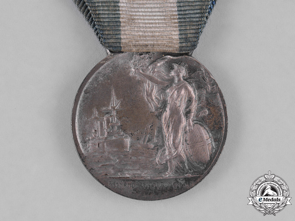 italy,_kingdom._two_medals&_decorations_c18-036547