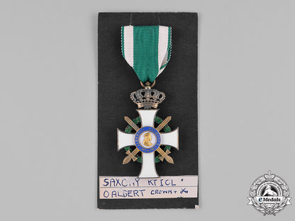 saxony,_kingdom._an_albrecht_order,_i_class_knight_with_crown&_swords,_by_g.a._scharffenberg,_c.1914_c18-036566