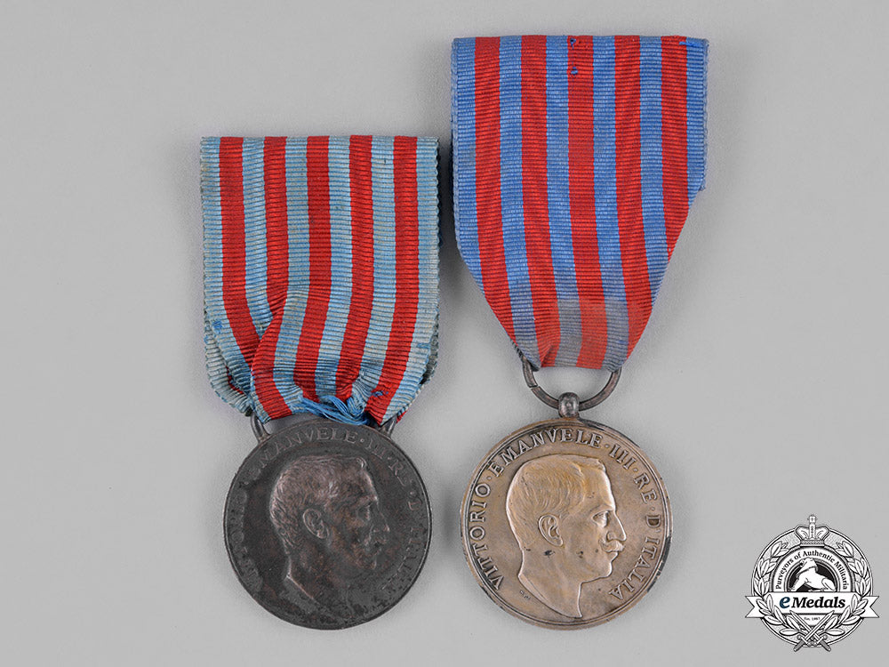 italy,_kingdom._two_campaign_medals_c18-036635