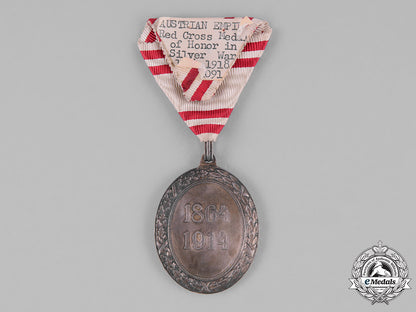 austria,_empire._an_honour_decoration_of_the_red_cross,_by_vinc_mayer,_c.1918_c18-036678