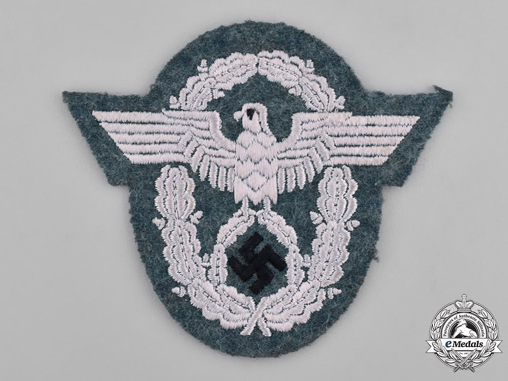 germany,_ordnungspolizei._a_german_police_administration_sleeve_insignia,_c.1942_c18-036762