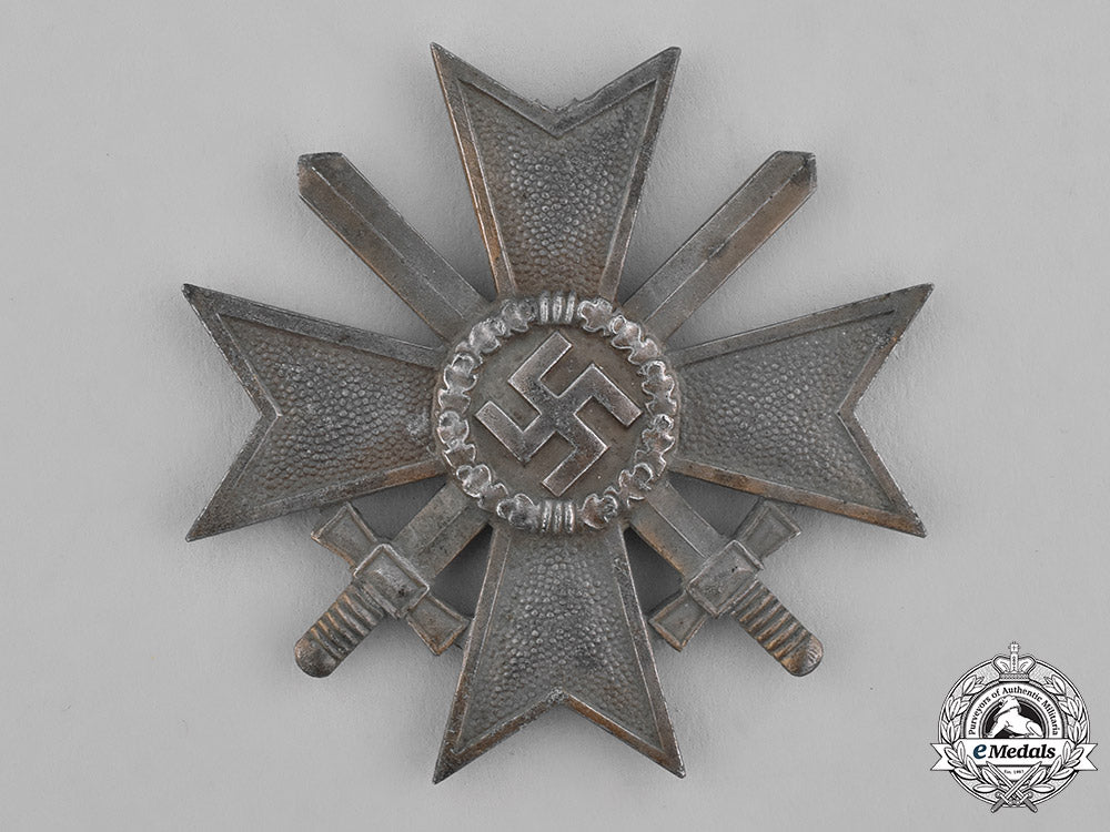 germany,_third_reich._a_grouping_of_german_medals_c18-036775