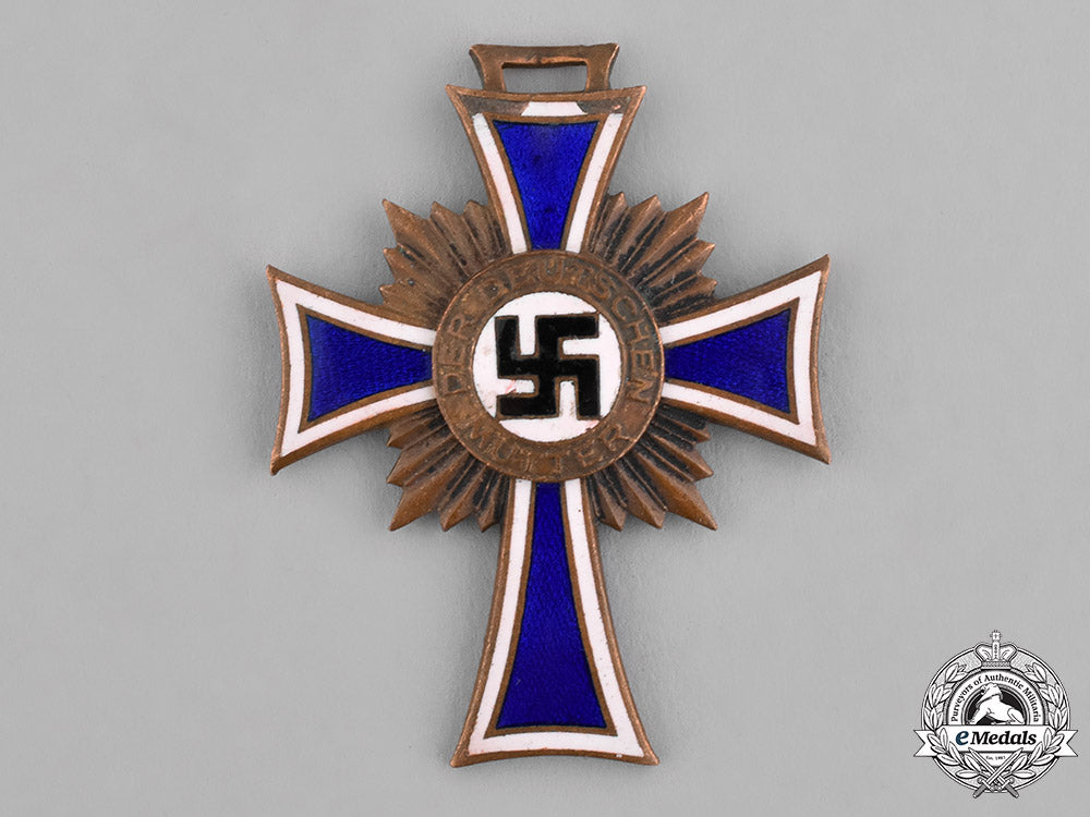 germany,_third_reich._a_grouping_of_german_medals_c18-036777