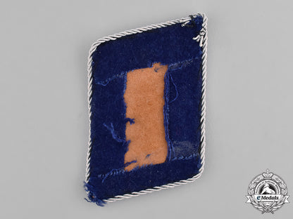 germany,_luftwaffe._a_luftwaffe_medical_hauptmann’s_collar_tab_c18-036810