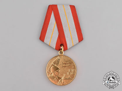 russia,_soviet_union._a60_years_of_the_soviet_armed_forces_commemorative_medal_c18-036854