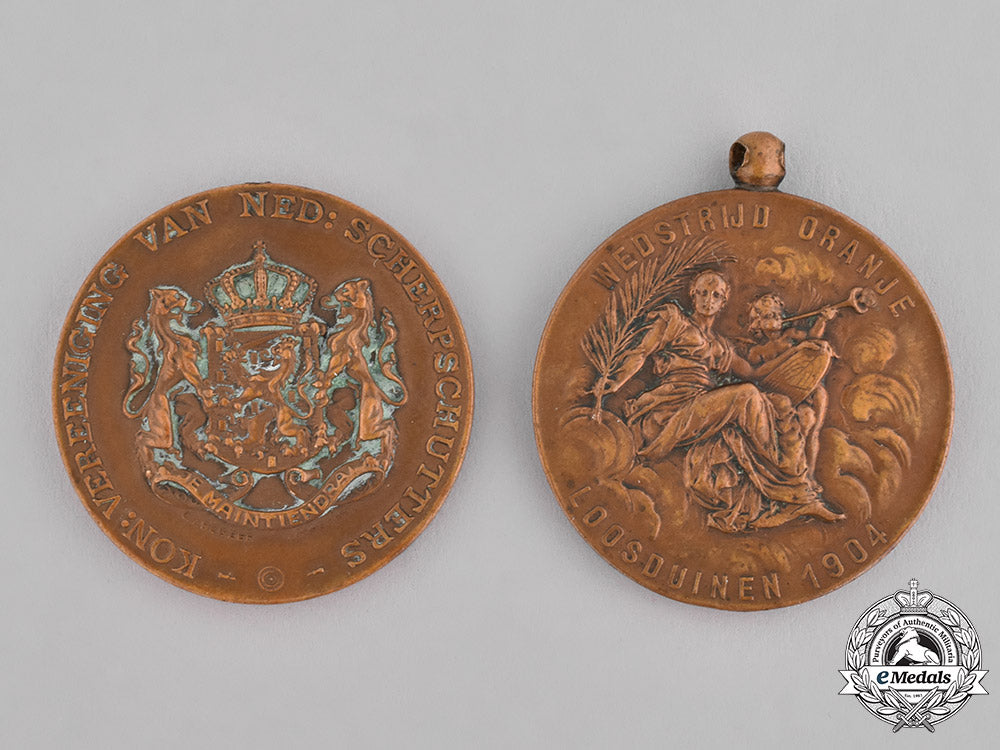 netherlands,_kingdom._a_grouping_of_dutch_badges_and_medals_c18-036878
