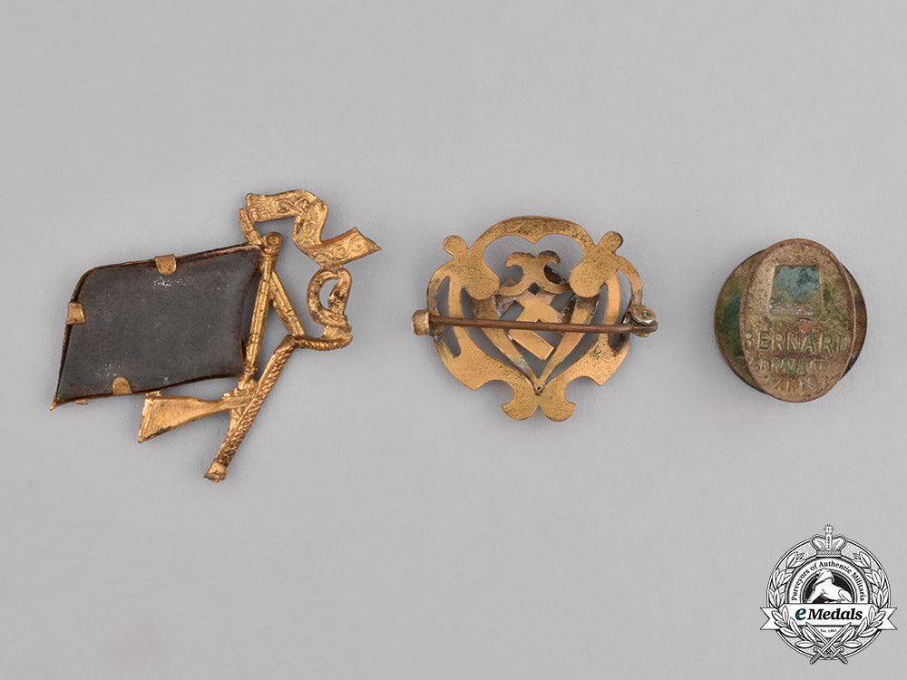 germany,_third_reich._a_grouping_of_third_reich_period_badges_c18-036895