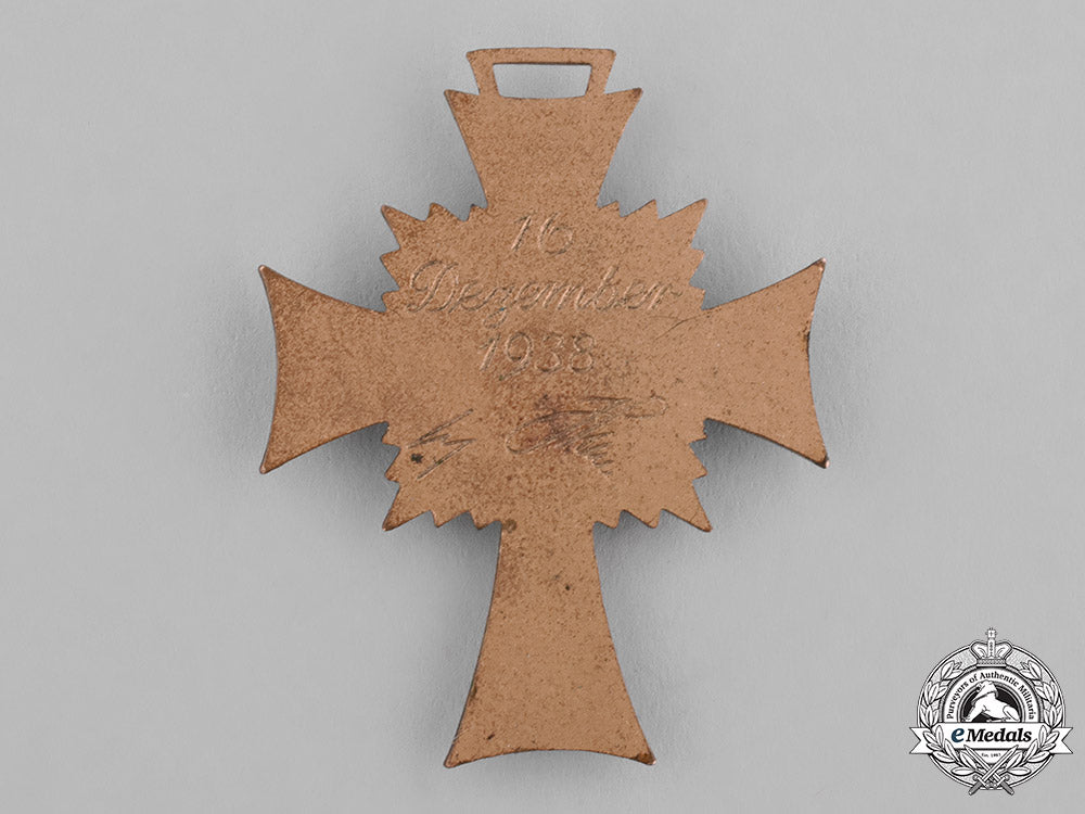 germany,_third_reich._an_honour_cross_of_the_german_mother,_bronze_grade_c18-036928