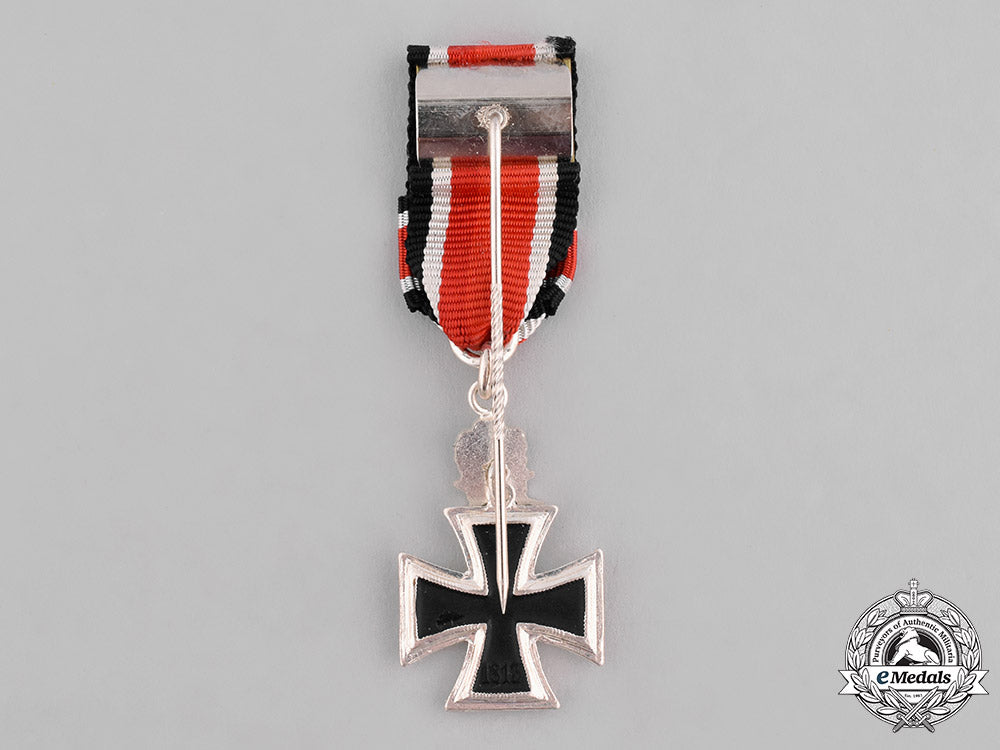 germany,_federal_republic._a_miniature_knight’s_cross_of_the_iron_cross_with_swords/_oak_leaves_stickpin,1957_reissue_c18-036967
