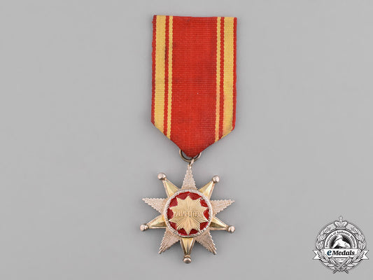 indonesia,_republic._a_star_of_mahaputera,_v_class_knight,_c.1960_c18-037156