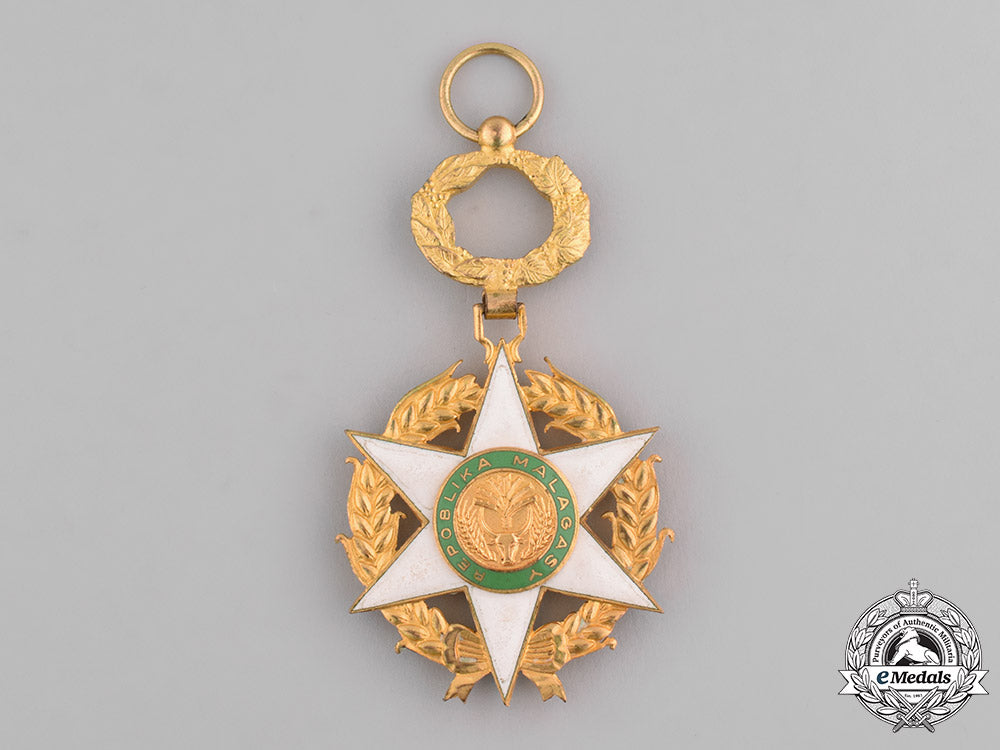malagasy,_republic._an_order_of_agricultural_merit,_knight,_c.1960_c18-037165_1_1