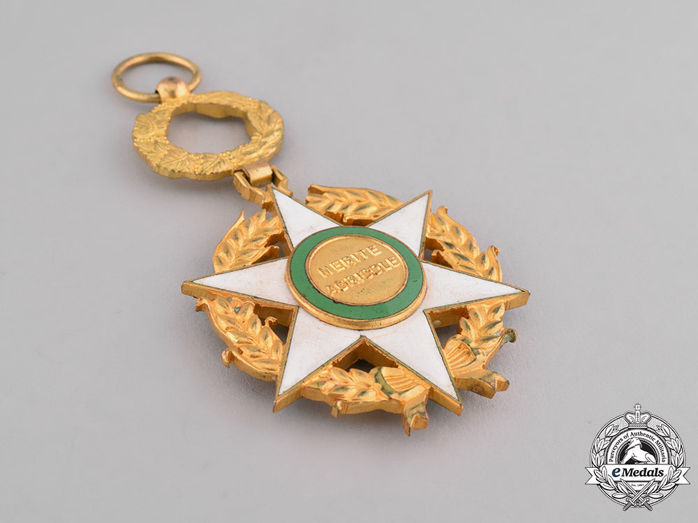 malagasy,_republic._an_order_of_agricultural_merit,_knight,_c.1960_c18-037168_1_1