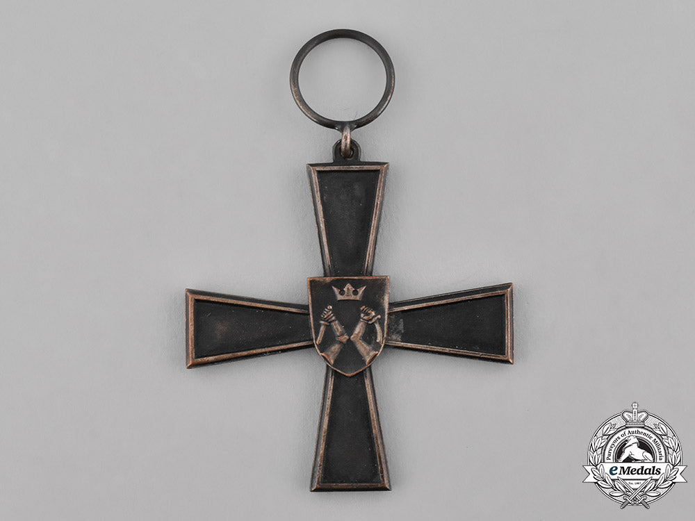 finland._a_western_karelian_isthmus_cross_c18-037196