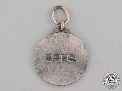north_korea,_democratic_people's_republic_of_korea._a_military_merit_medal,_c18-037265