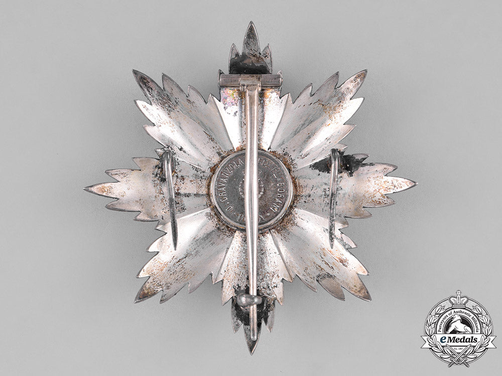 italy,_kingdom._an_order_of_st._maurice&_lazarus_in_gold,_grand_cross,_by_d._cravanzola,_c.1900_c18-037331