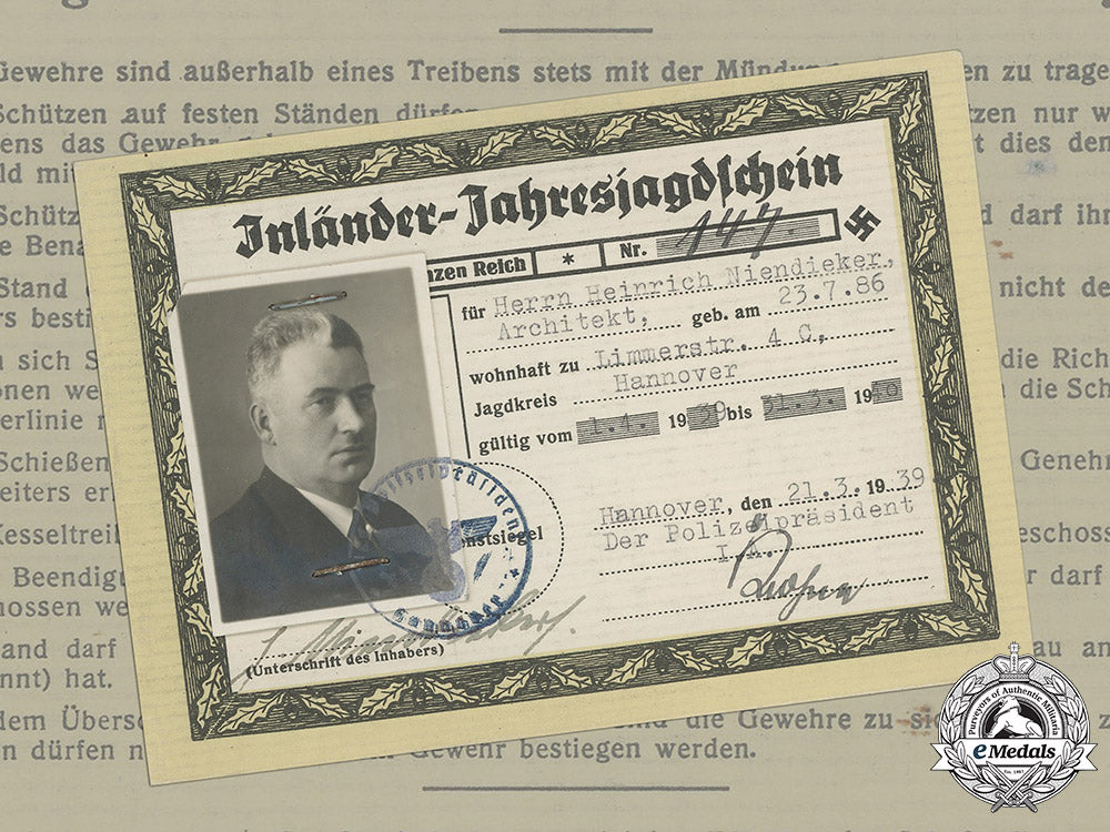 germany,_ordnungspolizei._a_hunting_license_belonging_to_heinrich_niendieker_c18-037471