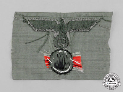 germany._a_mint_and_unissued_wehrmacht_heer(_army)_field_cap_insignia_c18-0375