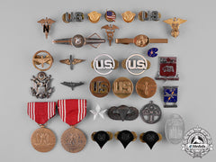 United States. A Lot Of Thirty-One Badges & Insignia