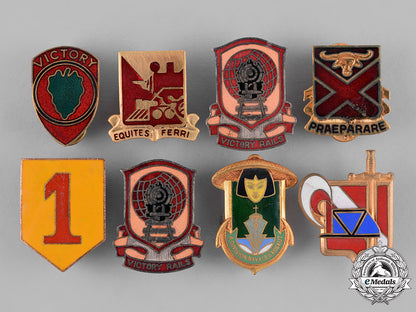 united_states._a_lot_of_forty-_nine_insignia_badges_c18-037655