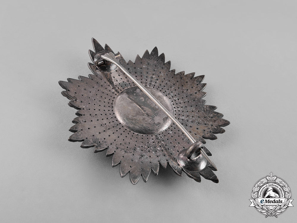 united_kingdom._a_most_excellent_order_of_the_british_empire,_g.b.e.(_civil),_dame_grand_cross_star,_c.1936_c18-037712