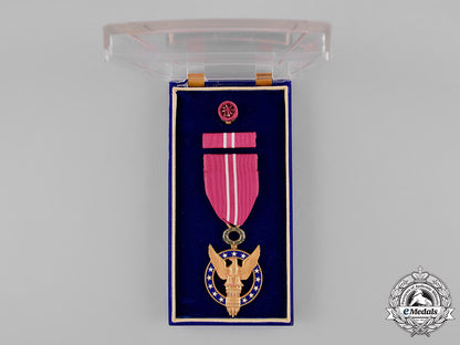 united_states._a_presidential_medal_of_merit,_c.1950_c18-037761