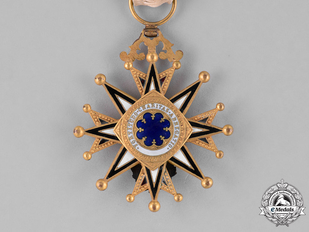 spain,_kingdom._a_civil_order_of_beneficencia,_iii_class_knight,_c.1940_c18-037800