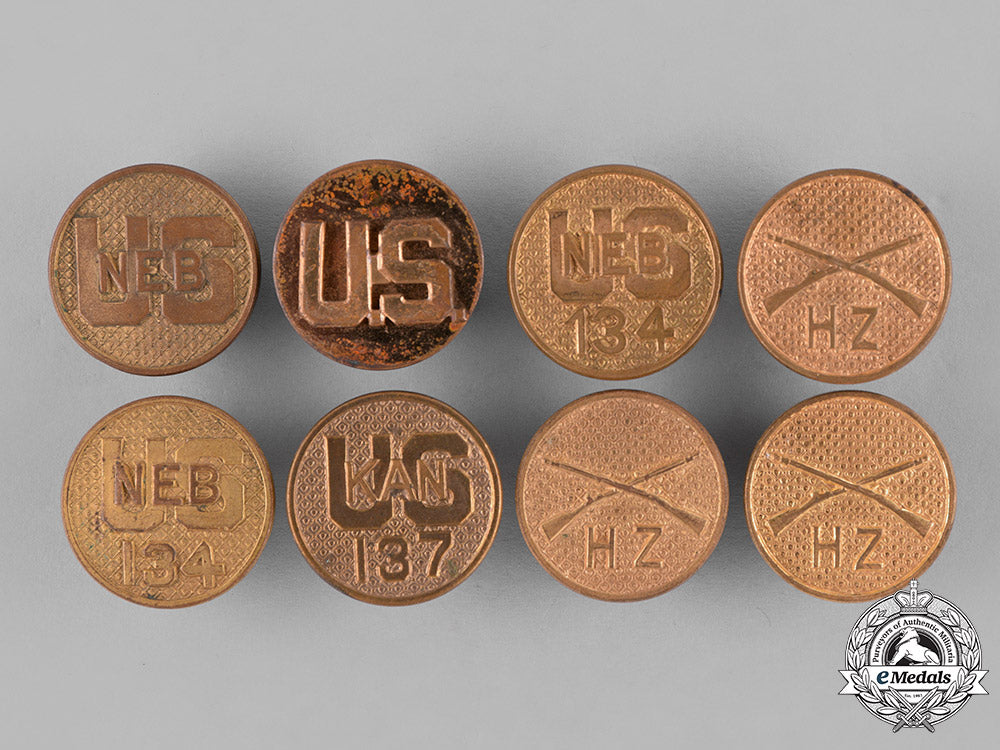 united_states._forty-_one_army_insignia,_pins,&_badges_c18-037870