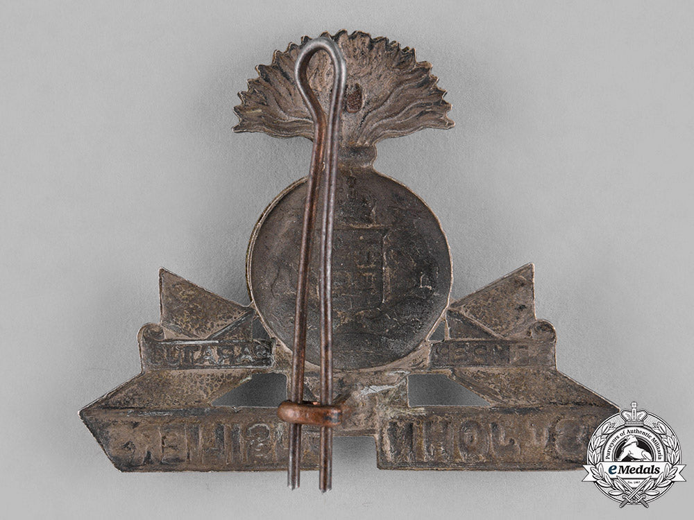 canada._a_saint_john_fusiliers_cap_badge,_c.1940_c18-037898