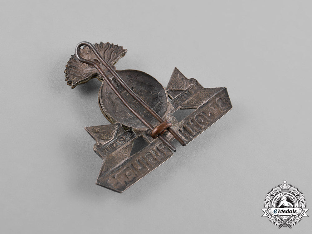 canada._a_saint_john_fusiliers_cap_badge,_c.1940_c18-037899