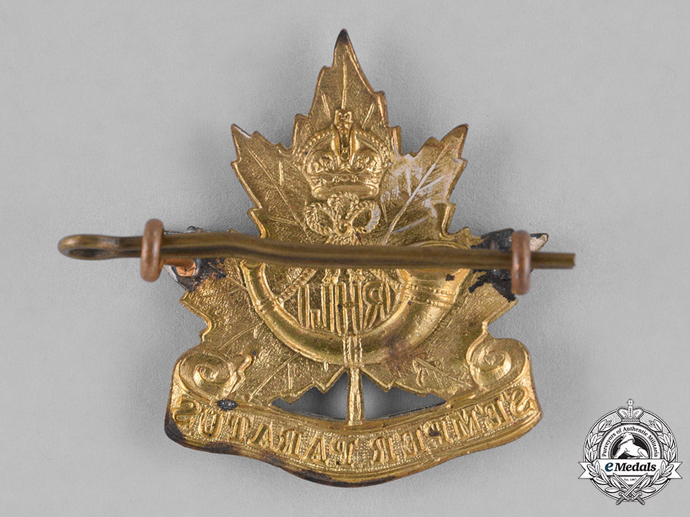 canada._a_royal_hamilton_light_infantry_cap_officer's_badge_c18-037922
