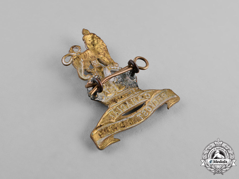 canada._a_lot_of_seven_first_and_second_war_cap_badges_c18-037972