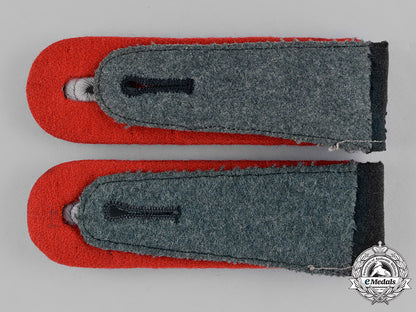 germany,_heer._a_pair_of_heer(_army)_artillery_hauptmann’s_shoulder_boards_c18-038009