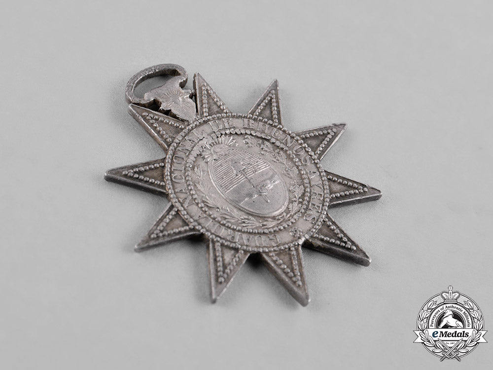 argentina,_republic._a_buenos_aires_national_guard_star_for_the_campaign_to_paraguay,_ii_class,_silver_grade_c18-038148