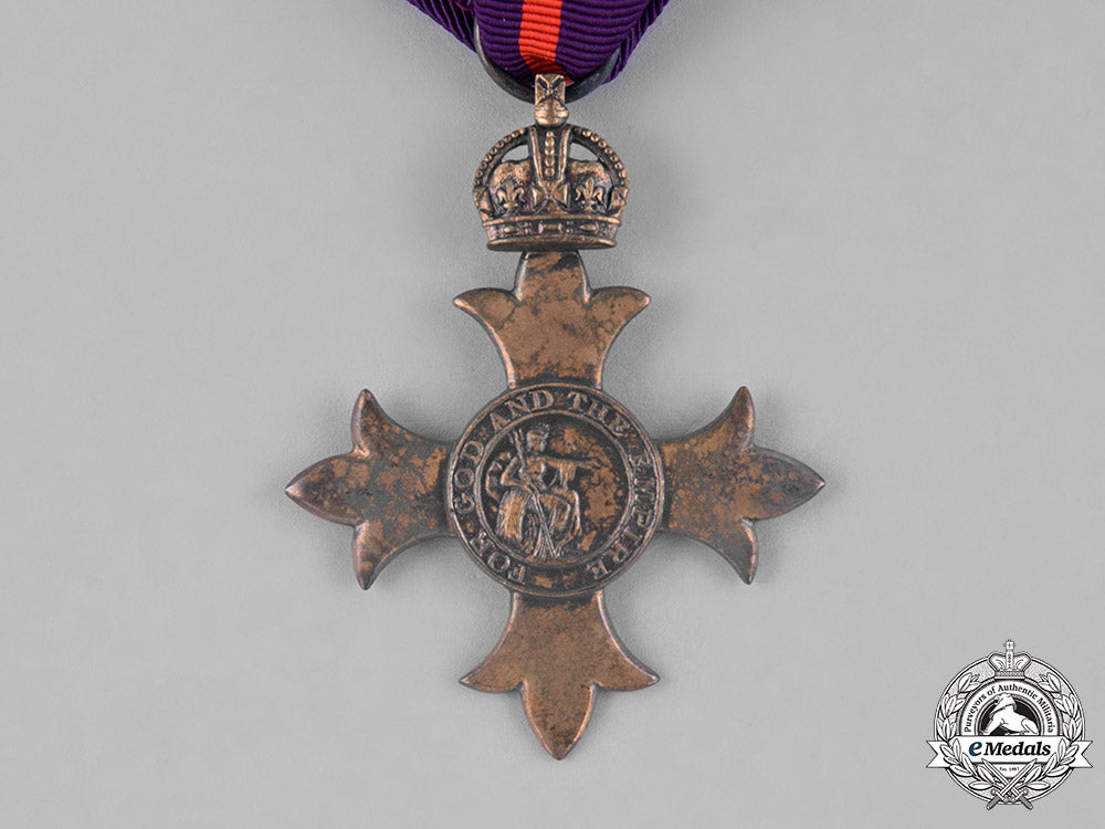 united_kingdom._a_most_excellent_order_of_the_british_empire,_officer_badge,_obe,_military_division,_c.1919_c18-038256