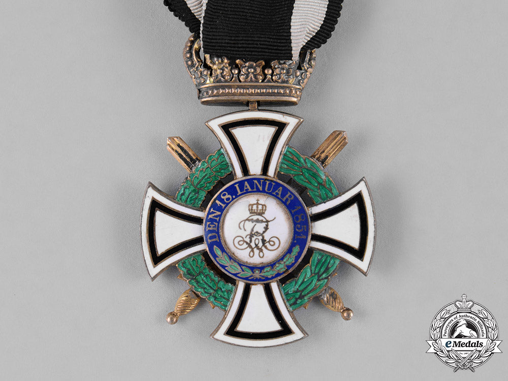 prussia,_kingdom._a_house_order_of_hohenzollern,_knight’s_cross_with_swords,_by_friedländer,_c.1914_c18-038262