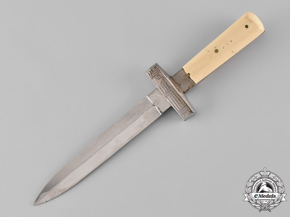 italy._the_m.s.v.n._milizia_confinaria(_border_militia)_general's_dagger1932_c18-038377