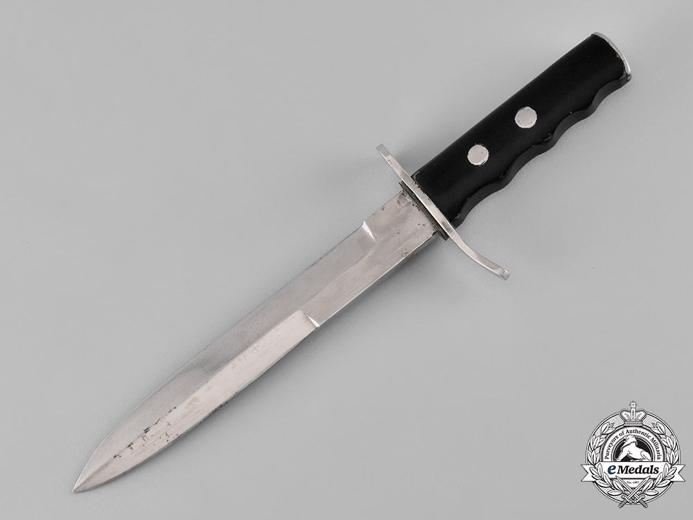 italy._a_m._s._v._n._general's_dagger1935_c18-038383_1_1