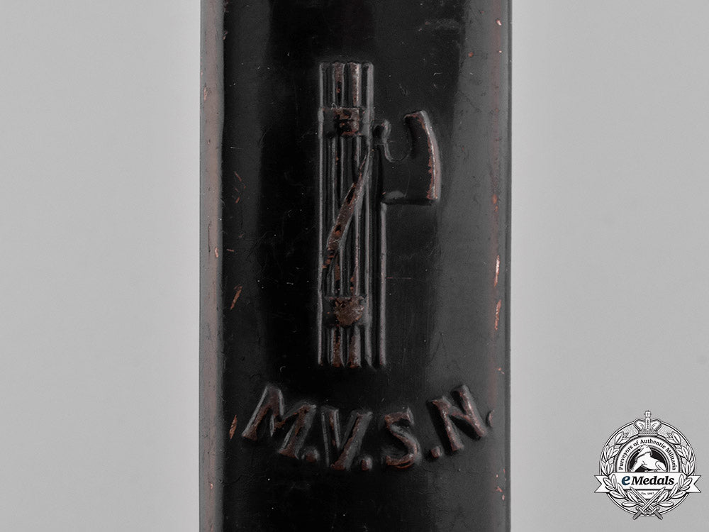 italy._a_m._s._v._n._general's_dagger1935_c18-038386_1_1