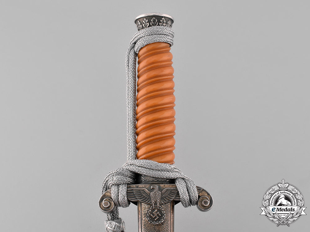 germany,_heer._a_damascus_blade_honour_dagger,_by_carl_eickhorn_c18-038412