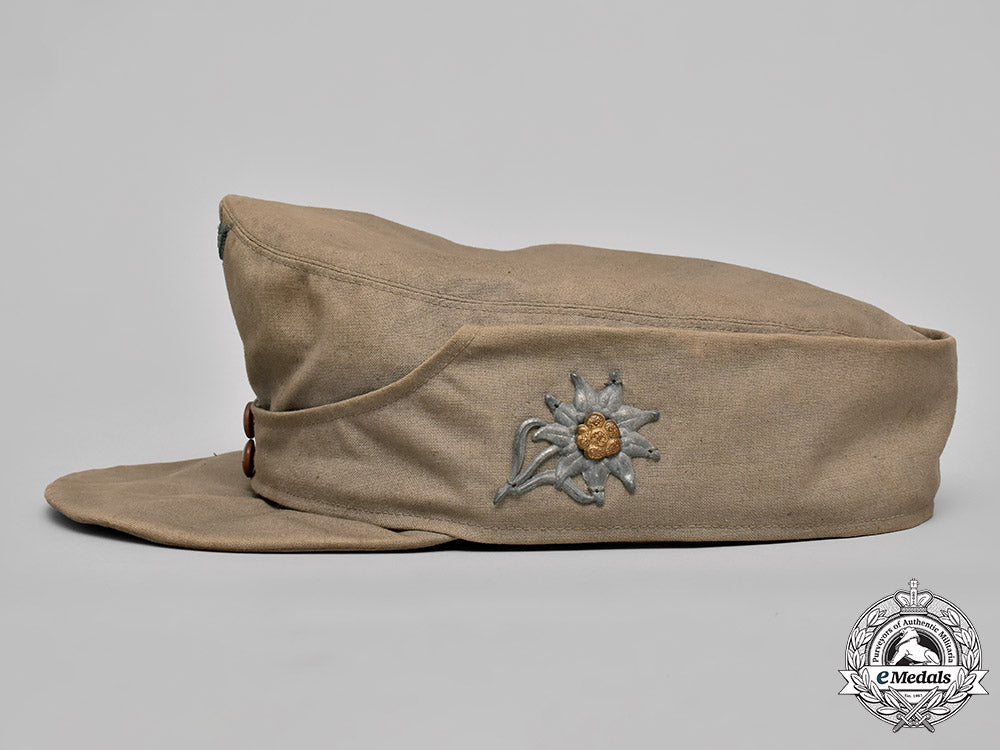 germany,_dak._an_army_m43_field_cap,_gebirgsjäger_version_c18-038470