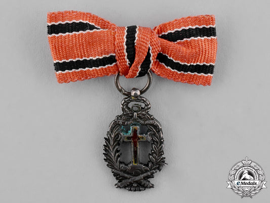 spain,_kingdom._a_miniature_order_of_the_holy_cross_and_victims_of_may2,1808,_silver_medal,_c.1900_c18-038549