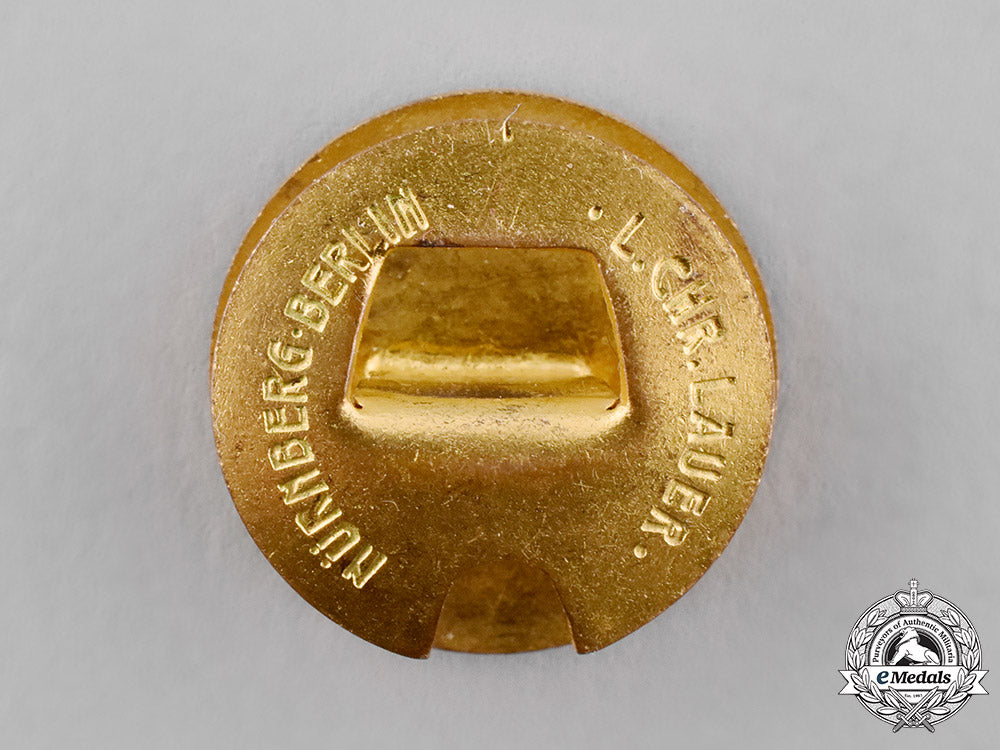 germany,_kvda._a_driving_association_for_german_doctors_membership_lapel_badge_c18-038577