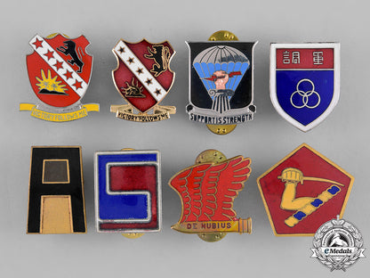 united_states._forty-_nine_army_insignia&_badges_c18-038616