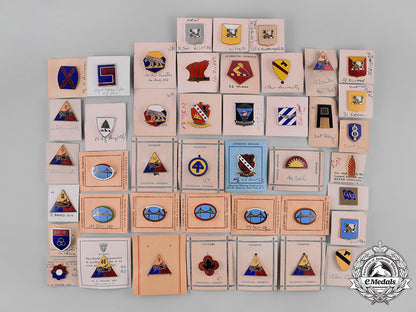 united_states._forty-_nine_army_insignia&_badges_c18-038628