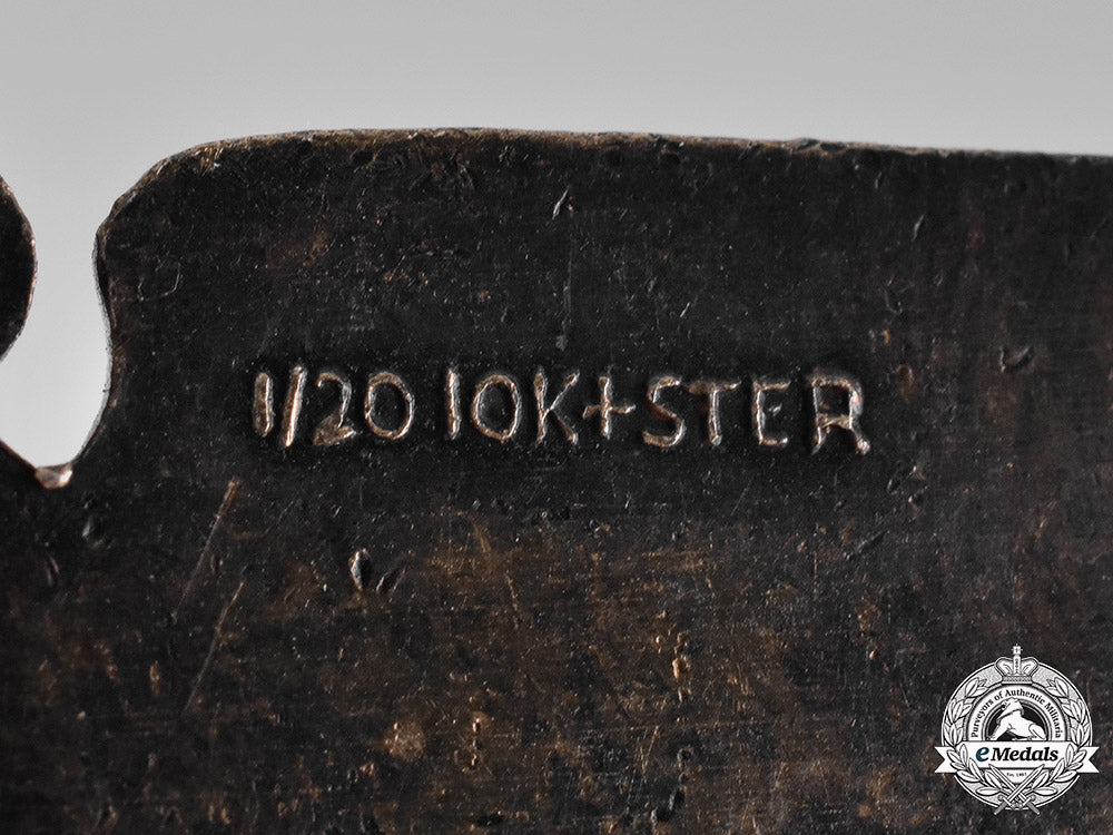 united_states._a_navy_air_force_radar_observer_qualification_badge,_by_hilborn&_hamburg_c18-038707