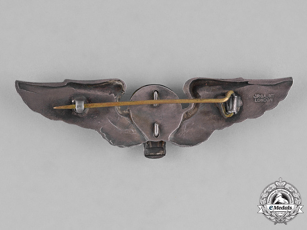 united_states._a_balloon_observer_wing,_by_j.r.gaunt._c.1943_c18-038741