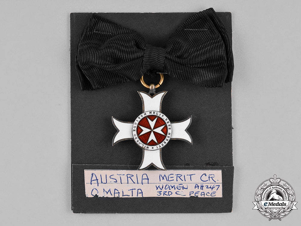 austria,_empire._an_order_of_the_knights_of_malta,_ladies_silver_merit_cross,_c.1910_c18-039091_1_1_1